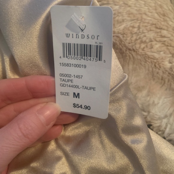 Prom dress - Picture 3 of 4